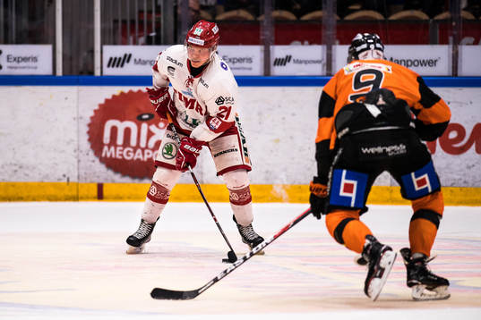 Timrås Johan Johnsson och Karlskronas Morten Madsen