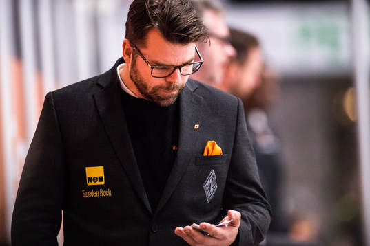 Karlskronas tränare Ove Molin  deppar