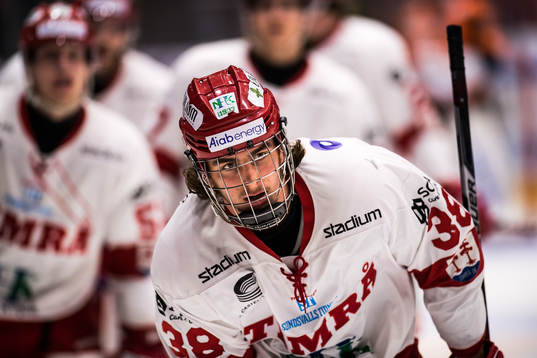 Timrås Jacob Olofsson  jublar