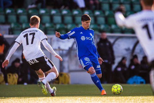 Örebros Johan Mårtensson och Sundsvalls David Batanero