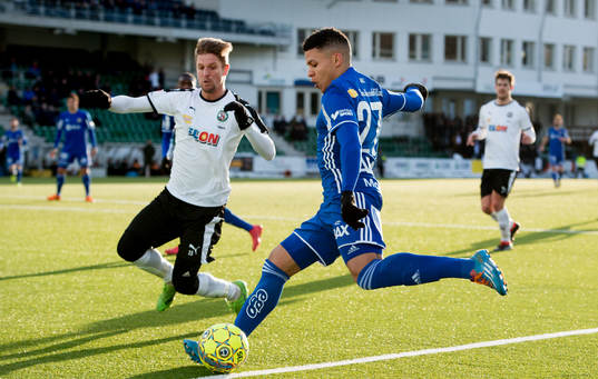Örebros Martin Lorentzson och Sundsvalls Romain Gall