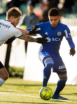 Örebros Daniel Björnquist och Sundsvalls Romain Gall