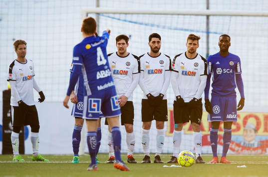 Frisparksmur i form av Örebros Victor Sköld, Nahir