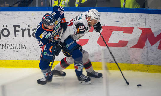 Växjös Joel Persson och Malmö Redhawks Max Görtz