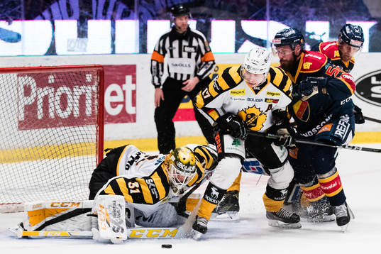 Skellefteås målvakt Joni Ortio, Pär Lindholm och
