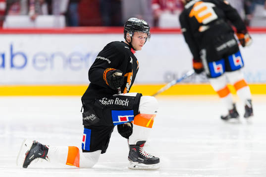 Karlskronas Filip Cruseman värmer upp
