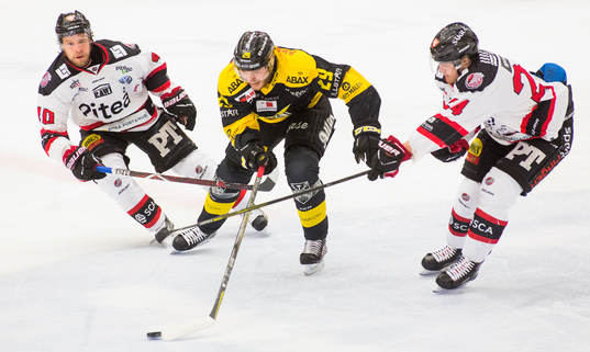 Bläddra bland fler bilder av Ishockey, Kvalserien till Hockeyallsvenskan, Västerås - Piteå