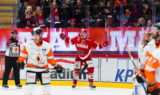 Timrås Anton Wedin jublar