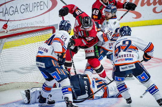 Malmö Redhawks Axel Wemmenborn mot Växjös Eric