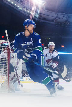 Vancouvers Daniel Sedin och Arizonas Oliver Ekman Larsson