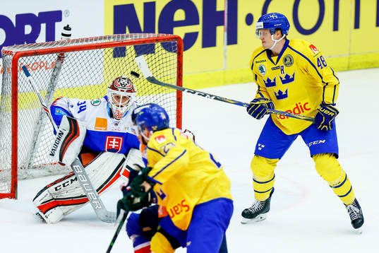 Sveriges Carl Klingberg gör 3-2