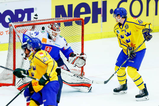 Sveriges Carl Klingberg gör 3-2