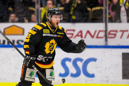 Skellefteås Sebastian Ohlsson jublar