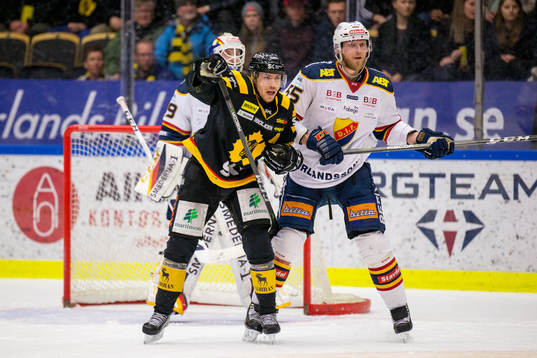 Skellefteås Pär Lindholm och Djurgårdens Alexander Urbom