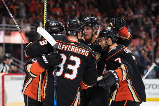 Ducks Derek Grant, Jakob Silfverberg, Hampus Lindholm och