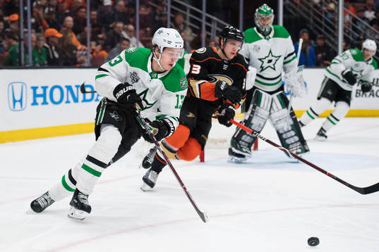 Stars Mattias Janmark och Ducks Jakob Silfverberg