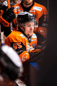 Karlskronas Carl Persson  deppar