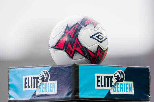 The official matchball