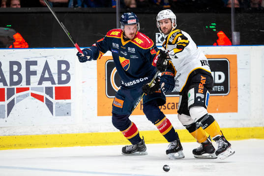 Djurgårdens Marcus Högström och Skellefteås Bud Holloway