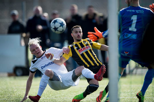IFK Hässleholms Mohammed Hamdan  i matchen i div 2 Östra