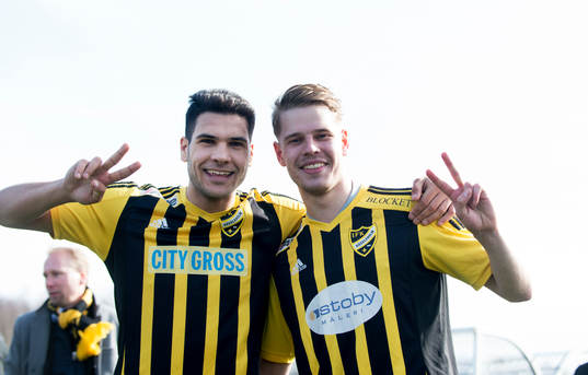 IFK Hässleholms målskyttar Tommy Filipovic och Filip