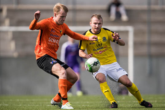 Torns Adam Olofsson och Lunds Admir Osmancevic