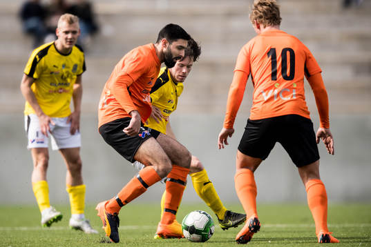 Torns Mouhammed Ali Dhaini och Lunds Andre Strandberg