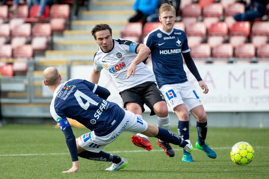 Örebros Nordin Gerzic och Norrköpings Andreas Johansson