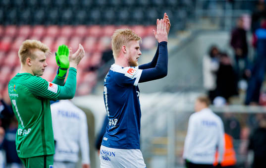 Norrköpings målvakt Isak Pettersson och Kalle Holmberg