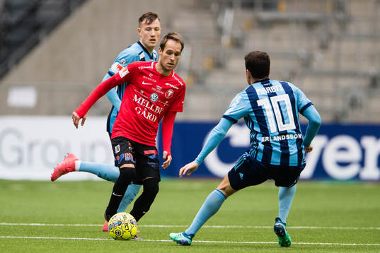 Trelleborgs Zoran Jovanovic och Djurgårdens Kerim Mrabti