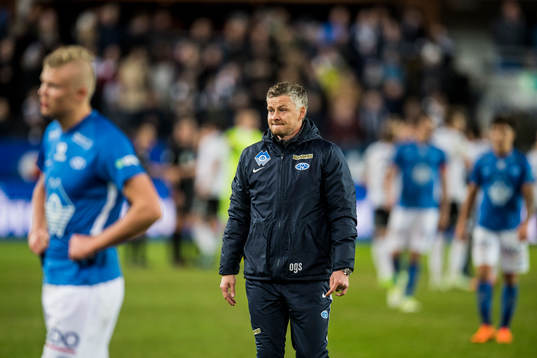 Ole Gunnar Solskjær, manager of Molde, looks dejected