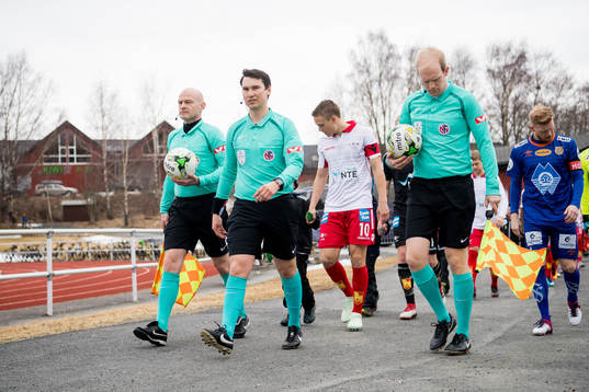 Helge Myklebust, assistant referee, Per Erik Haugen,