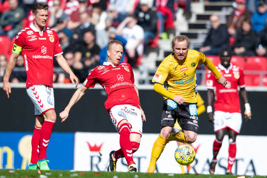Kalmars Tobias Eriksson och Elfsborgs Simon Lundevall