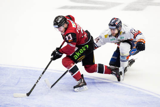 Malmö Redhawks Christoffer Forsberg och Växjös Eric
