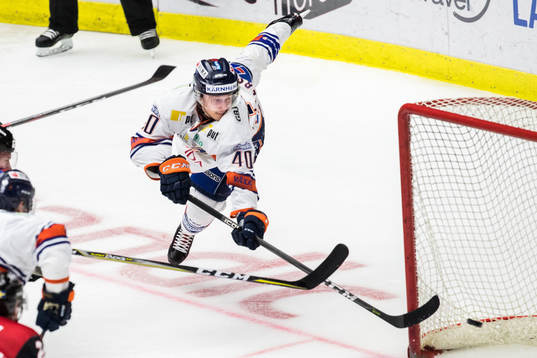 Växjös Elias Pettersson gör 2-1