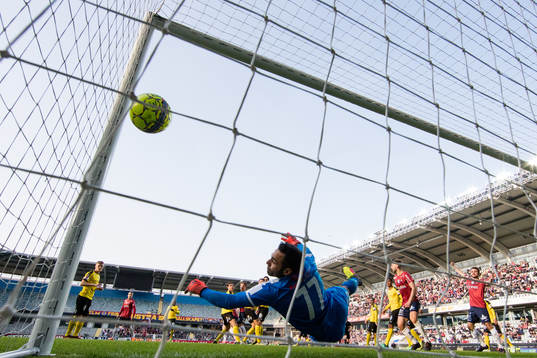 Frejs målvakt Marko Atanackovic släpper in 2-0