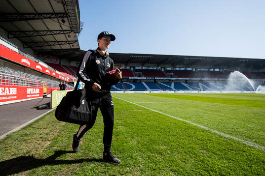 Helsingborgs Alex Timossi Andersson anländer