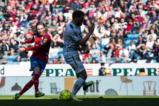 Helsingborgs Max Svensson gör 1-0