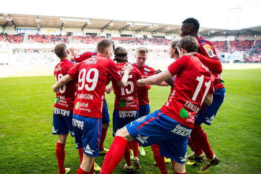 Helsingborgs spelare jublar
