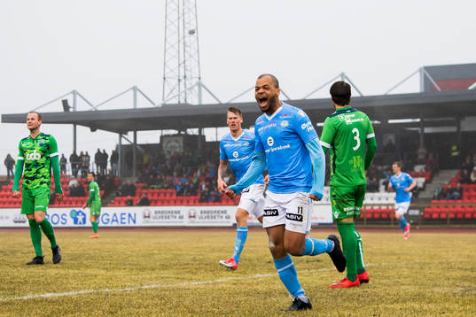 Erixon Danso of Sandnes Ulf celebrates