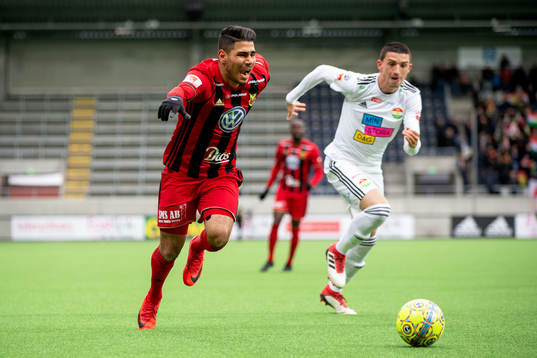 Östersunds Hosam Aiesh får en sträckning