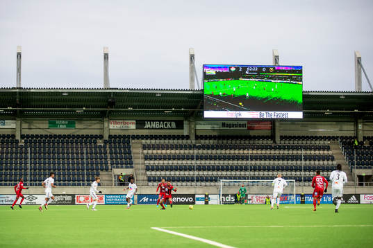 Tomma läktare på Gavlevallen