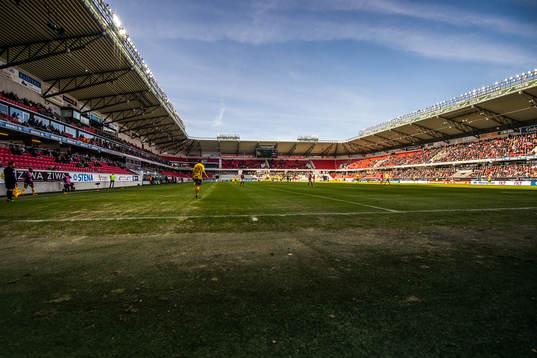 Guldfågeln arena invändigt
