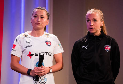 Ali Riley och assisterande tränare Malin Levenstad,