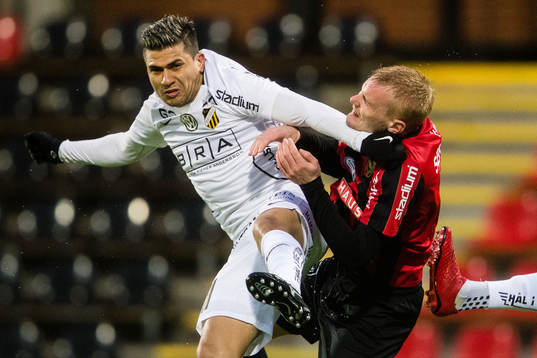Bläddra bland fler bilder av Fotboll, Allsvenskan, Brommapojkarna - Häcken