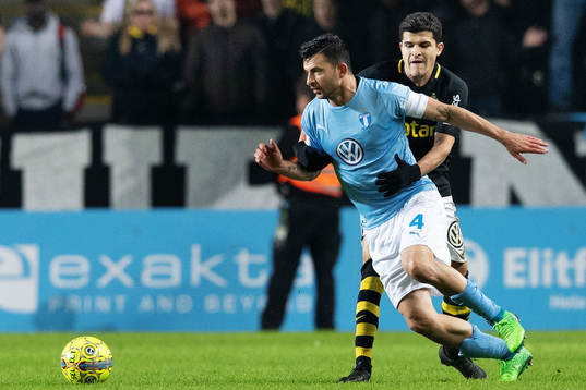 s Tarik Elyounoussi