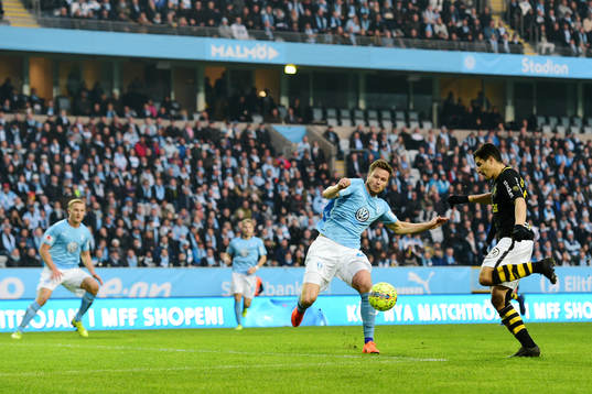 s Tarik Elyounoussi