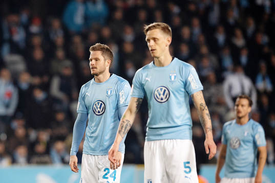 Malmö FFs Lasse Nielsen och Sören Rieks deppar