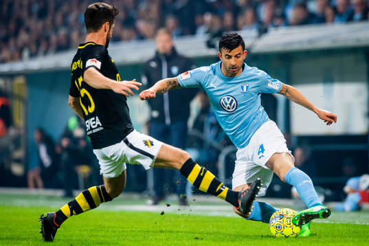 s Robert Lundström och Malmö FFs Behrang Safari