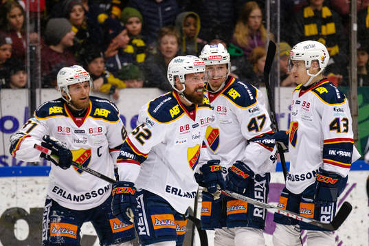 Djurgårdens Mikael Ahlén och Calle Ridderwall jublar